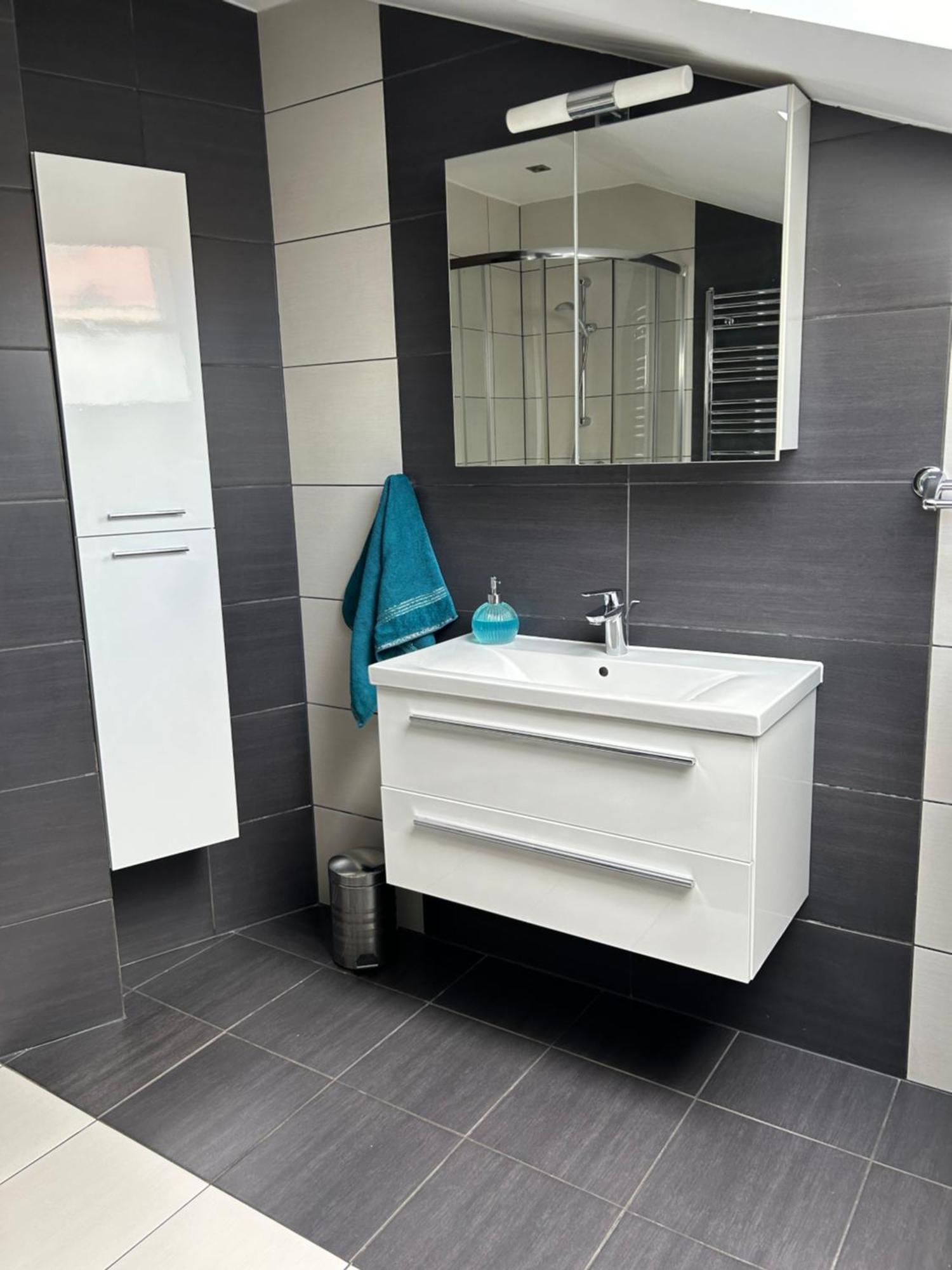 Apartament Bobrzanska - 4 Bedrooms Sypialnie Свідниця Екстер'єр фото