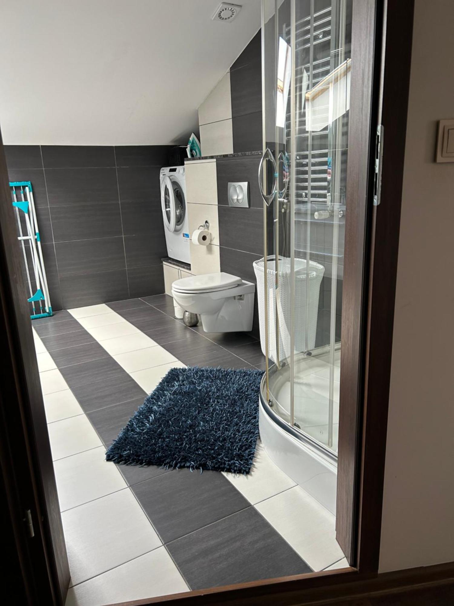 Apartament Bobrzanska - 4 Bedrooms Sypialnie Свідниця Екстер'єр фото